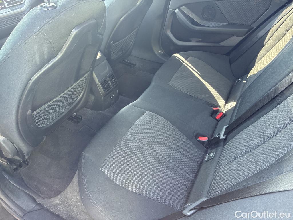  Bmw  Serie 1 BMW  / 2019 / 5P / berlina con portón 116d Corporate Auto. #15