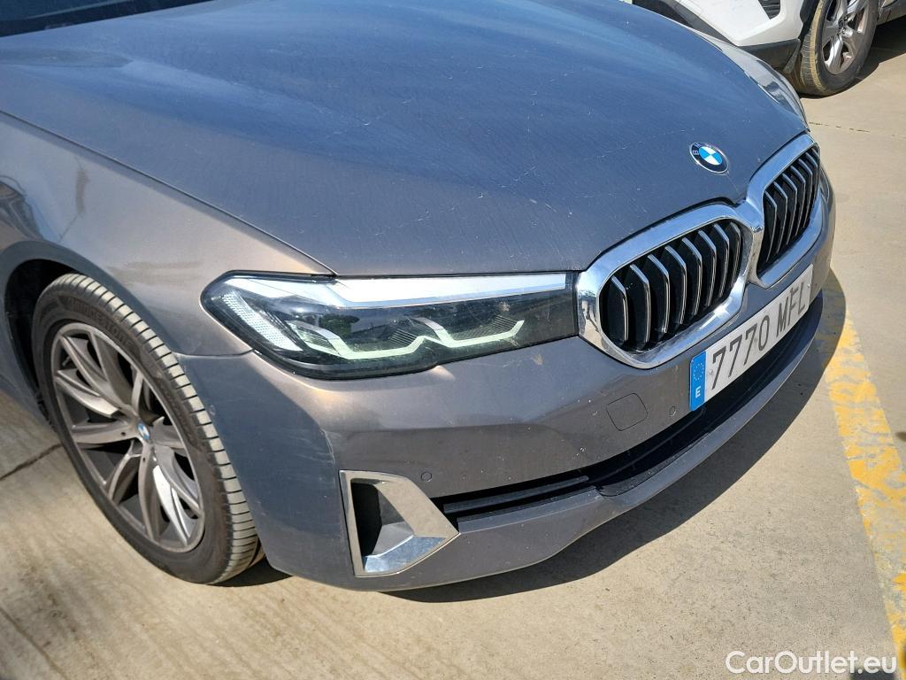 Bmw  Serie 5 BMW  / 2020 / 4P / sedán 520dA #11