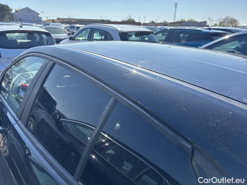  Bmw  Serie 1 BMW  / 2019 / 5P / berlina con portón 116d Corporate Auto. #21