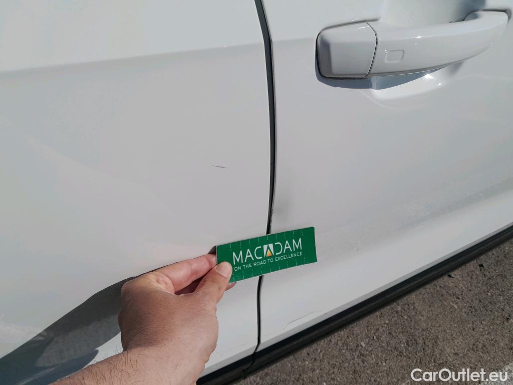  Audi  Q2 AUDI  / 2016 / 5P / todoterreno Design 35 TFSI 110kW (150CV) S tronic #4