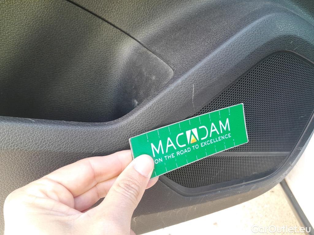  Audi  Q2 AUDI  / 2016 / 5P / todoterreno Design 35 TFSI 110kW (150CV) S tronic #23