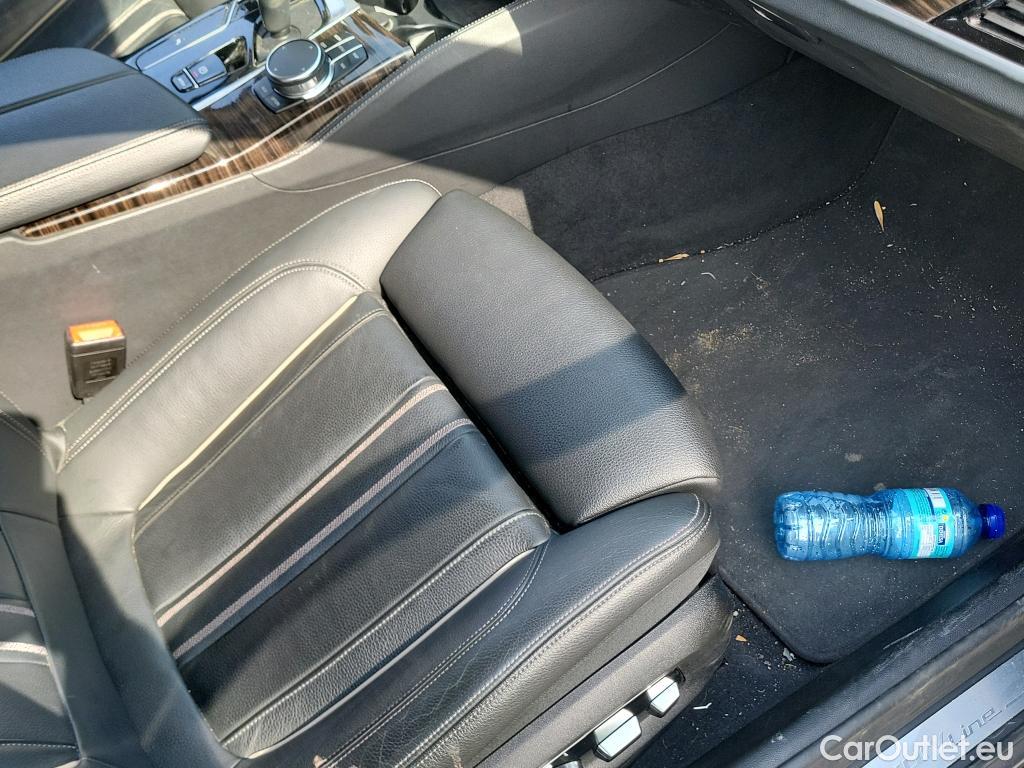  Bmw  Serie 5 BMW  / 2020 / 4P / sedán 520dA #19