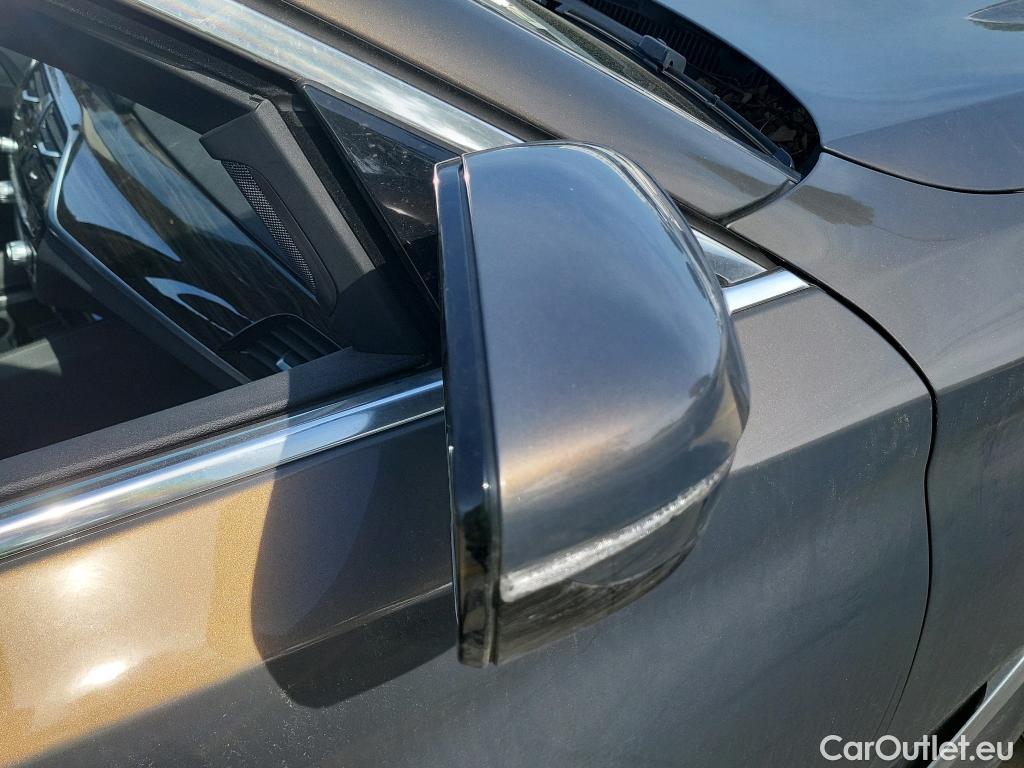  Bmw  Serie 5 BMW  / 2020 / 4P / sedán 520dA #15