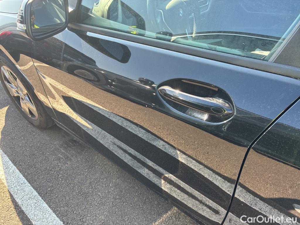  Bmw  Serie 1 BMW  / 2019 / 5P / berlina con portón 116d Corporate Auto. #3