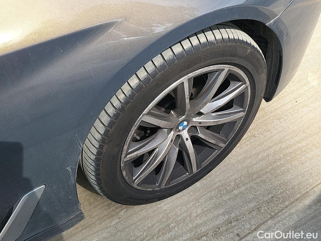  Bmw  Serie 5 BMW  / 2020 / 4P / sedán 520dA #5