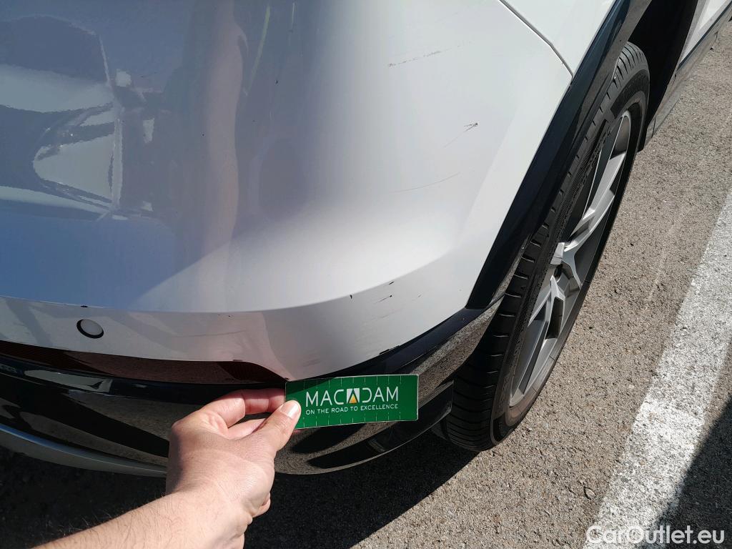  Audi  Q2 AUDI  / 2016 / 5P / todoterreno Design 35 TFSI 110kW (150CV) S tronic #27