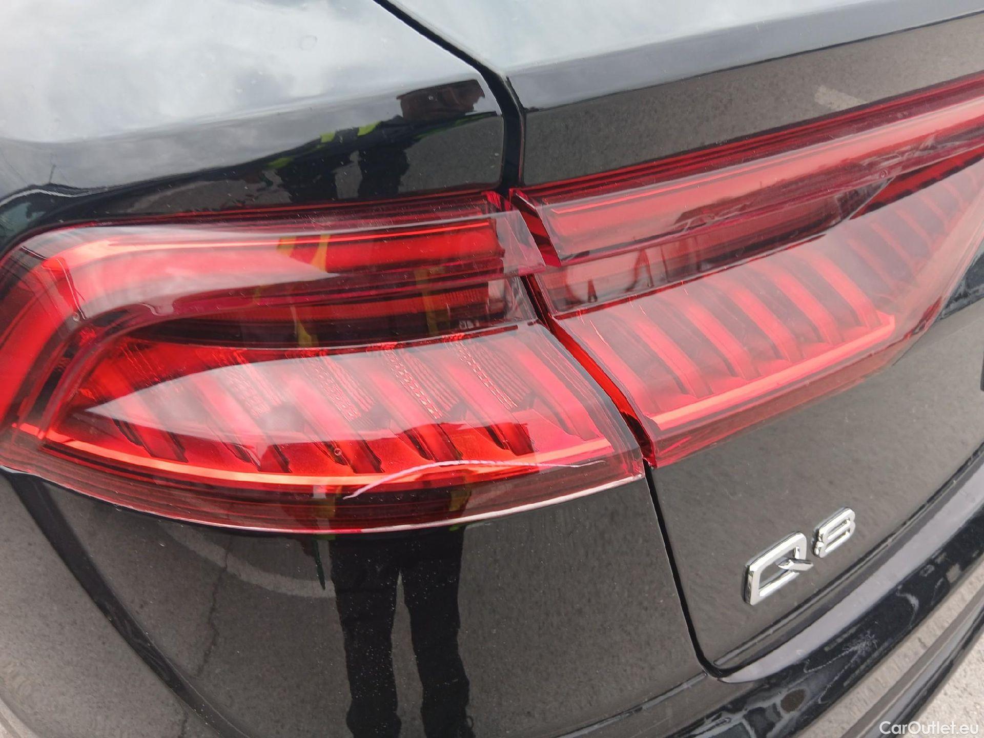  Audi  Q8 AUDI  / 2018 / 5P / todoterreno 55 TFSIe S Line Plus 280kW quattro tip #15