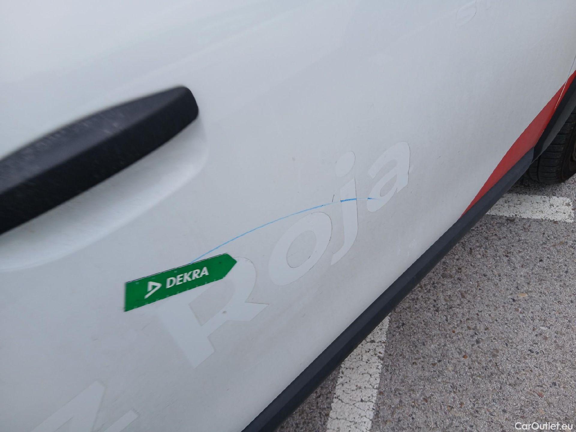  Dacia  Lodgy DACIA  / 2012 / 5P / monovolumen compacto SL Aniversario Blue dCi 85kW(115CV) 7Pl(SP) #65