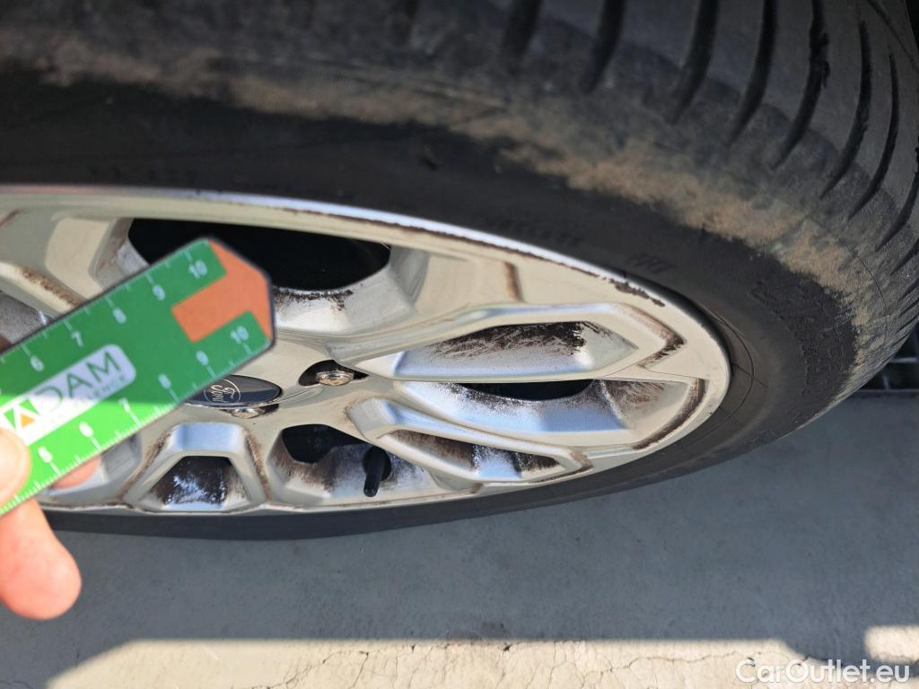  Ford   ECOSPORT FORD / 2017 / 5P / todoterreno 1.0T EcoBoost 92kW (125CV) S&S Titanium #4