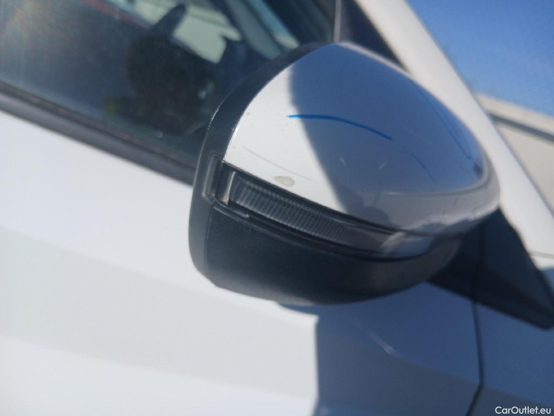  Hyundai  i20 HYUNDAI  / 2020 / 5P / berlina con portón 1.0 TGDI 74kW (100CV) 48V Essence #42