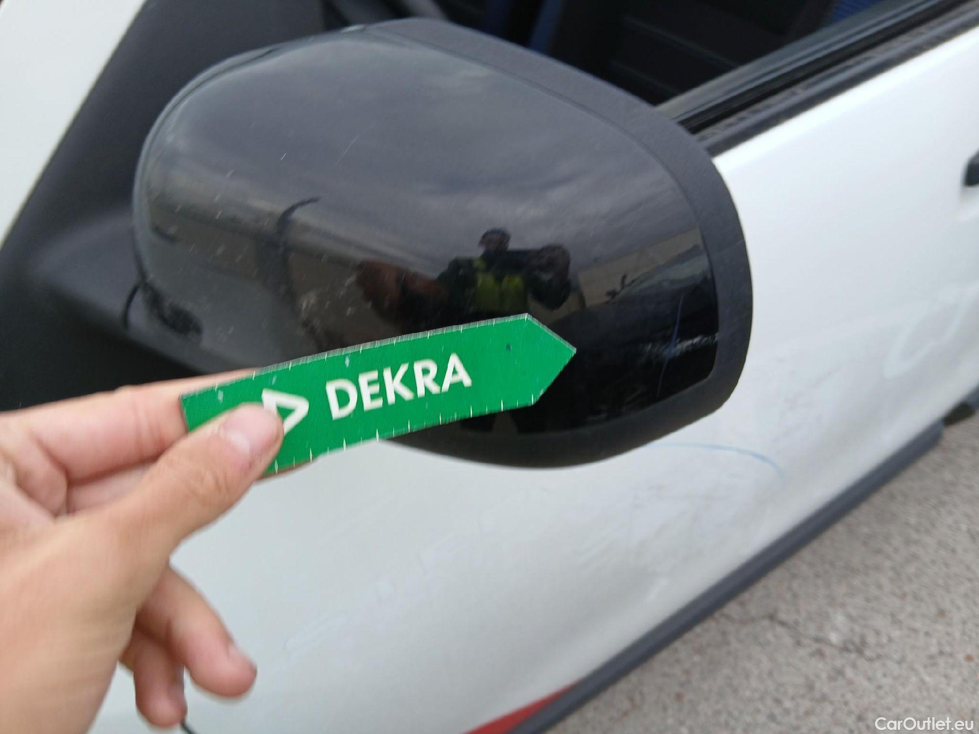  Dacia  Lodgy DACIA  / 2012 / 5P / monovolumen compacto SL Aniversario Blue dCi 85kW(115CV) 7Pl(SP) #25