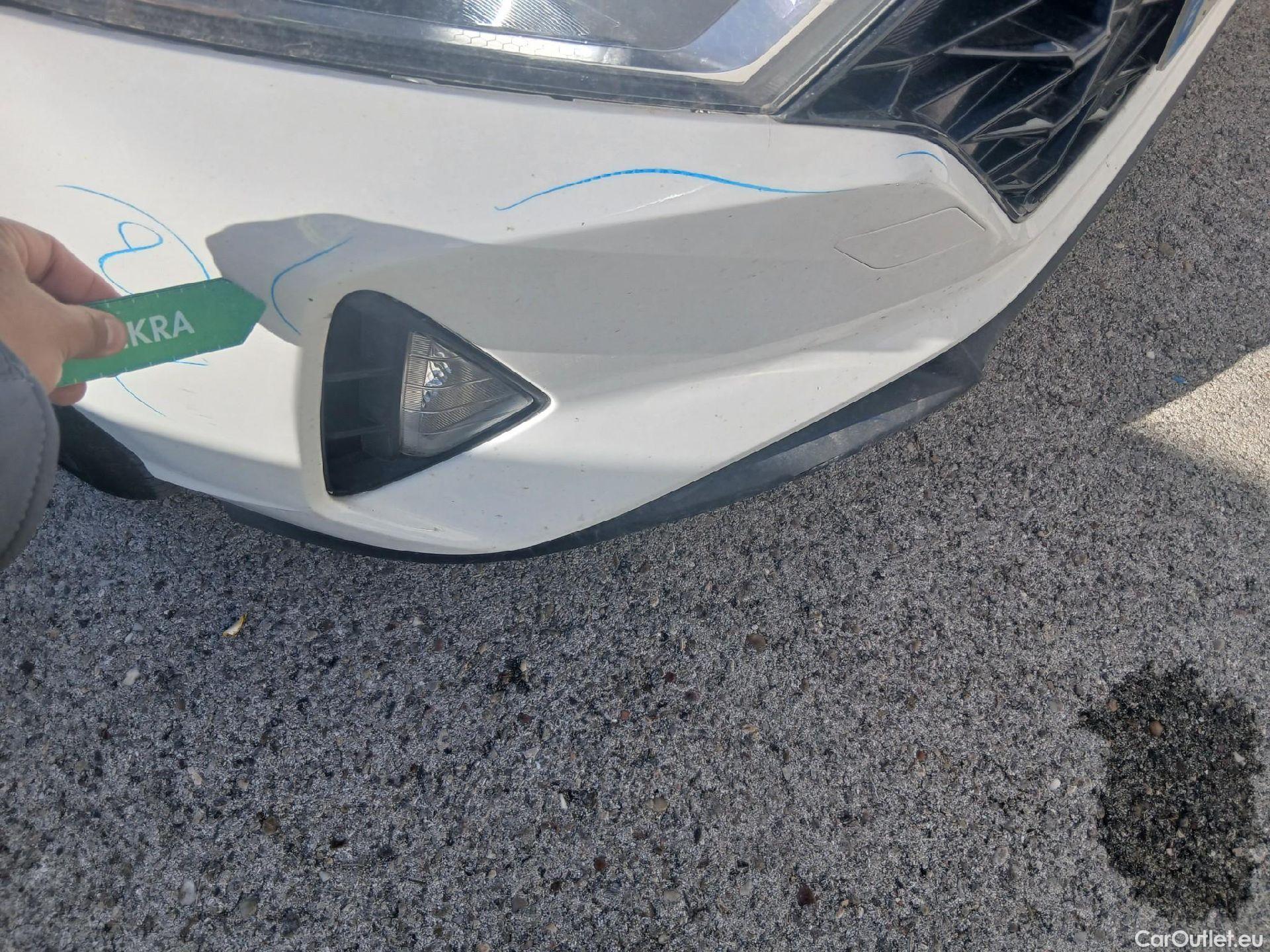  Hyundai  i20 HYUNDAI  / 2020 / 5P / berlina con portón 1.0 TGDI 74kW (100CV) 48V Essence #8