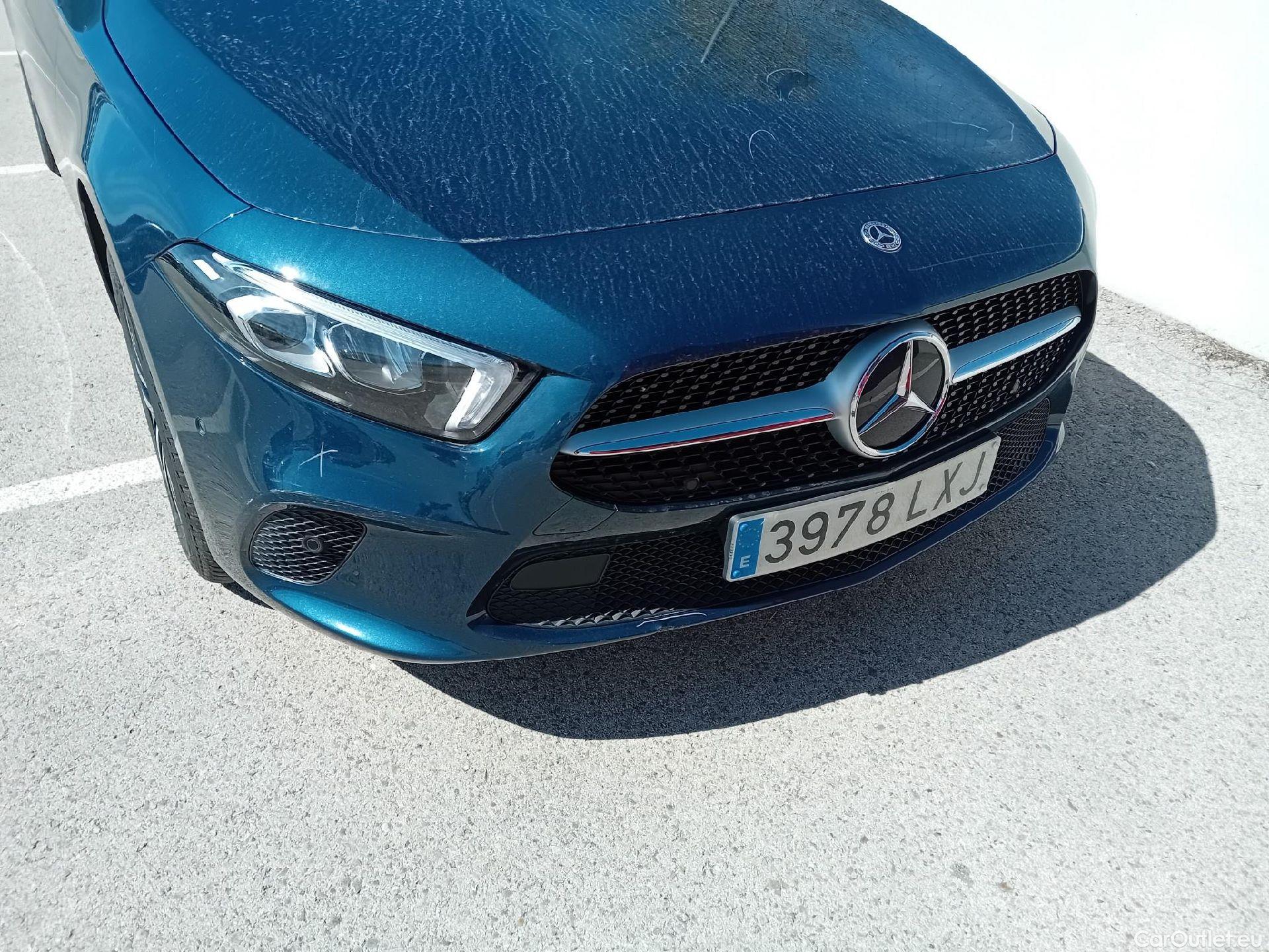  Mercedes  A-Klasse MERCEDES-BENZ Clase A / 2018 / 4P / sedán Sedán A 250 e #13