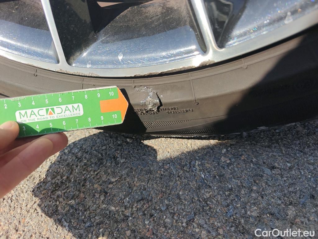  Mercedes  G-Klasee MERCEDES-BENZ GLE / 2018 / 5P / todoterreno GLE 350 de 4MATIC (Híbrido Enchufable) #7