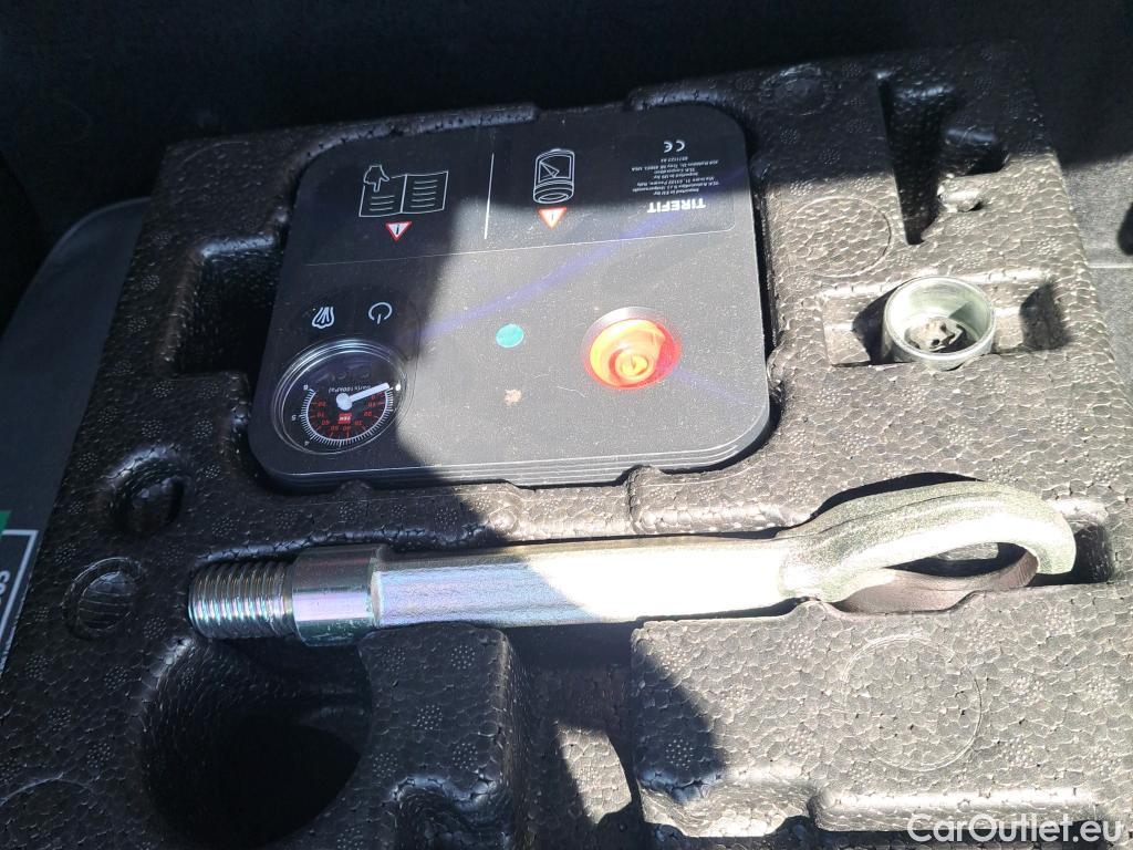  Mini  Countryman MINI  / 2020 / 5P / berlina con portón Cooper SD ALL4 #16