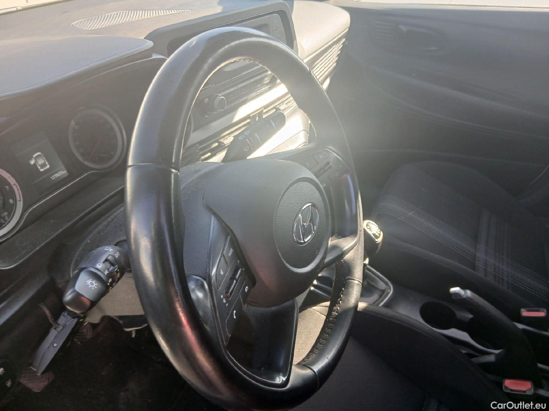  Hyundai  i20 HYUNDAI  / 2020 / 5P / berlina con portón 1.0 TGDI 74kW (100CV) 48V Essence #4