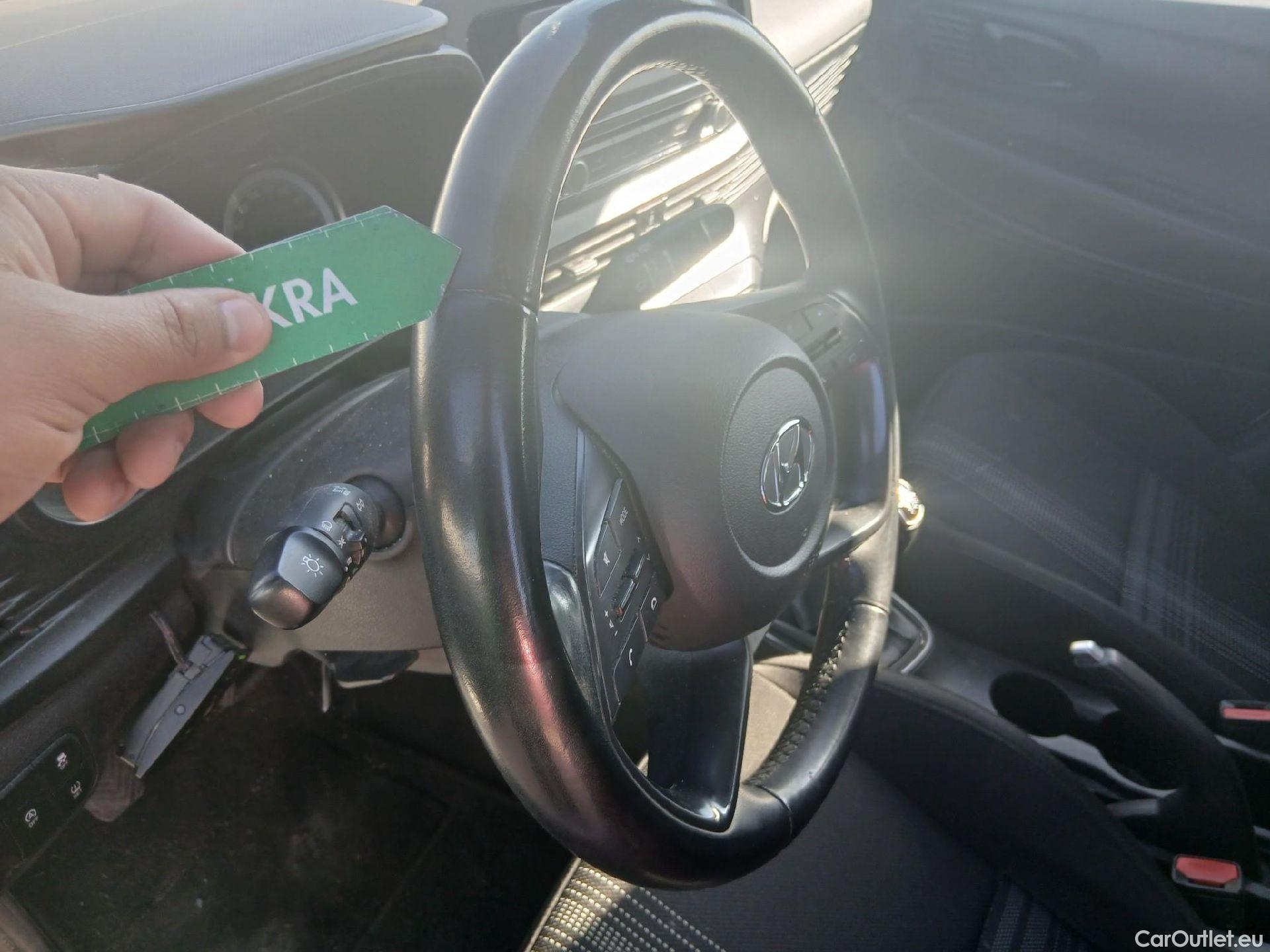  Hyundai  i20 HYUNDAI  / 2020 / 5P / berlina con portón 1.0 TGDI 74kW (100CV) 48V Essence #3