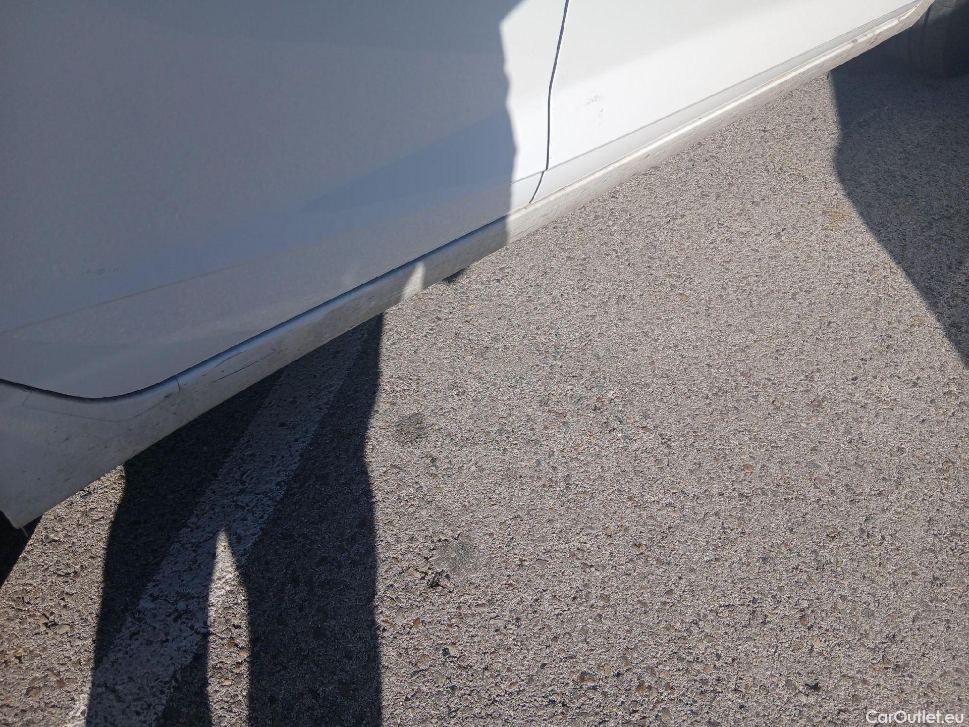  Hyundai  i20 HYUNDAI  / 2020 / 5P / berlina con portón 1.0 TGDI 74kW (100CV) 48V Essence #39