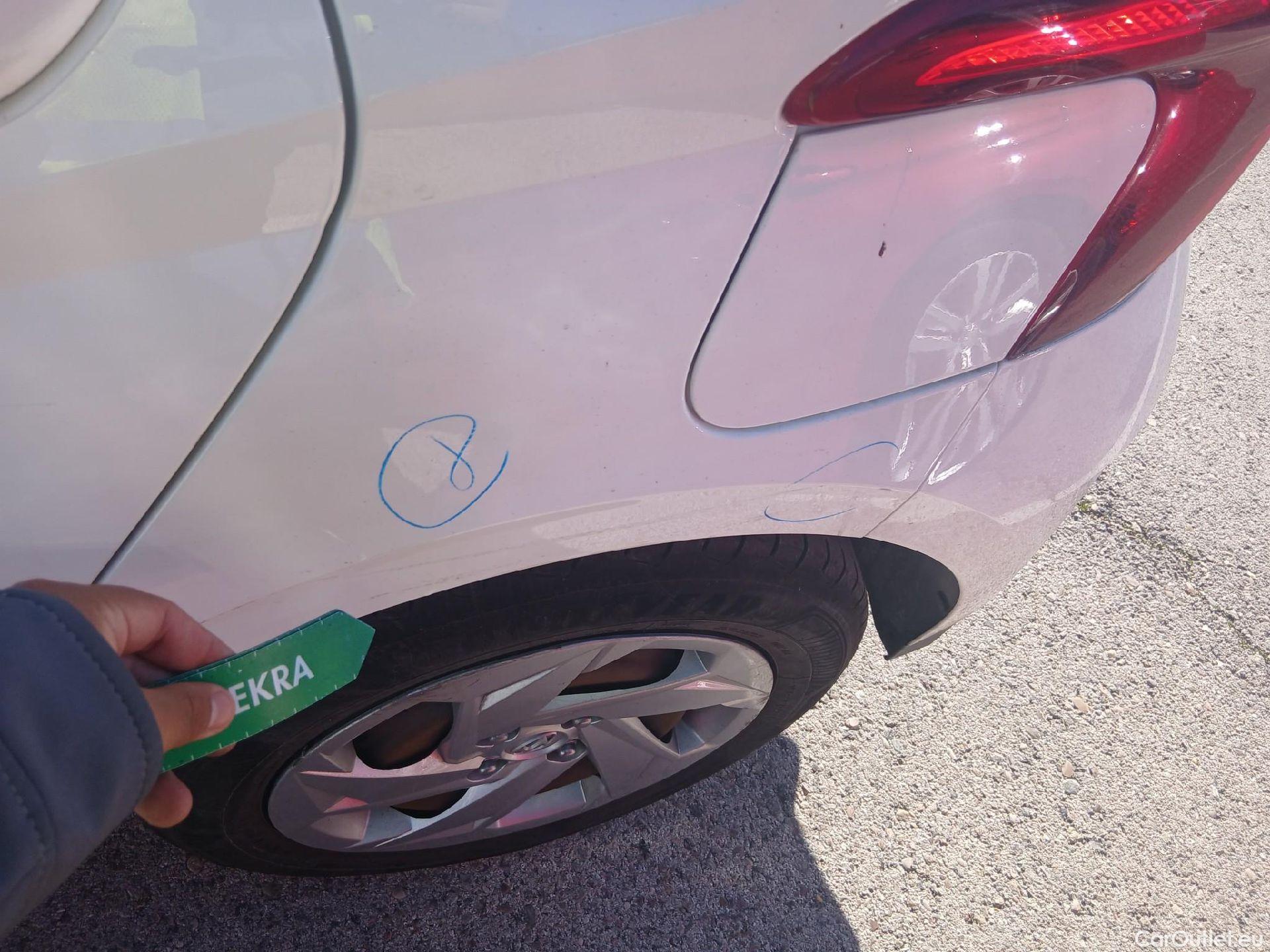  Hyundai  i20 HYUNDAI  / 2020 / 5P / berlina con portón 1.0 TGDI 74kW (100CV) 48V Essence #24