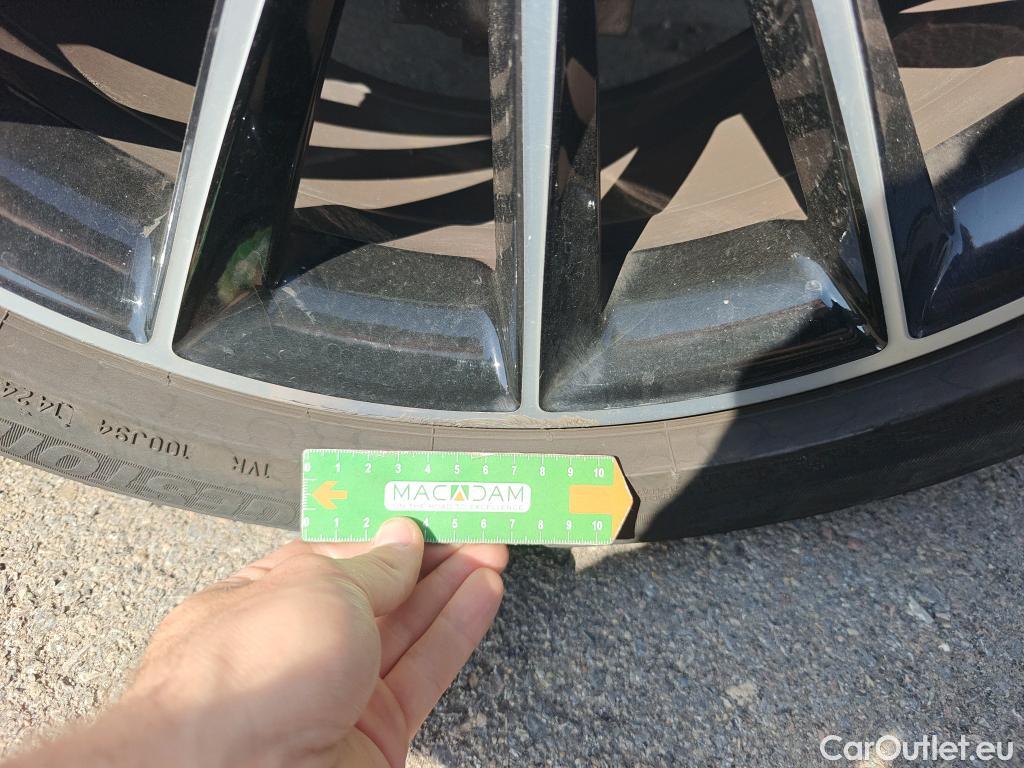  Mercedes  G-Klasee MERCEDES-BENZ GLE / 2018 / 5P / todoterreno GLE 350 de 4MATIC (Híbrido Enchufable) #17