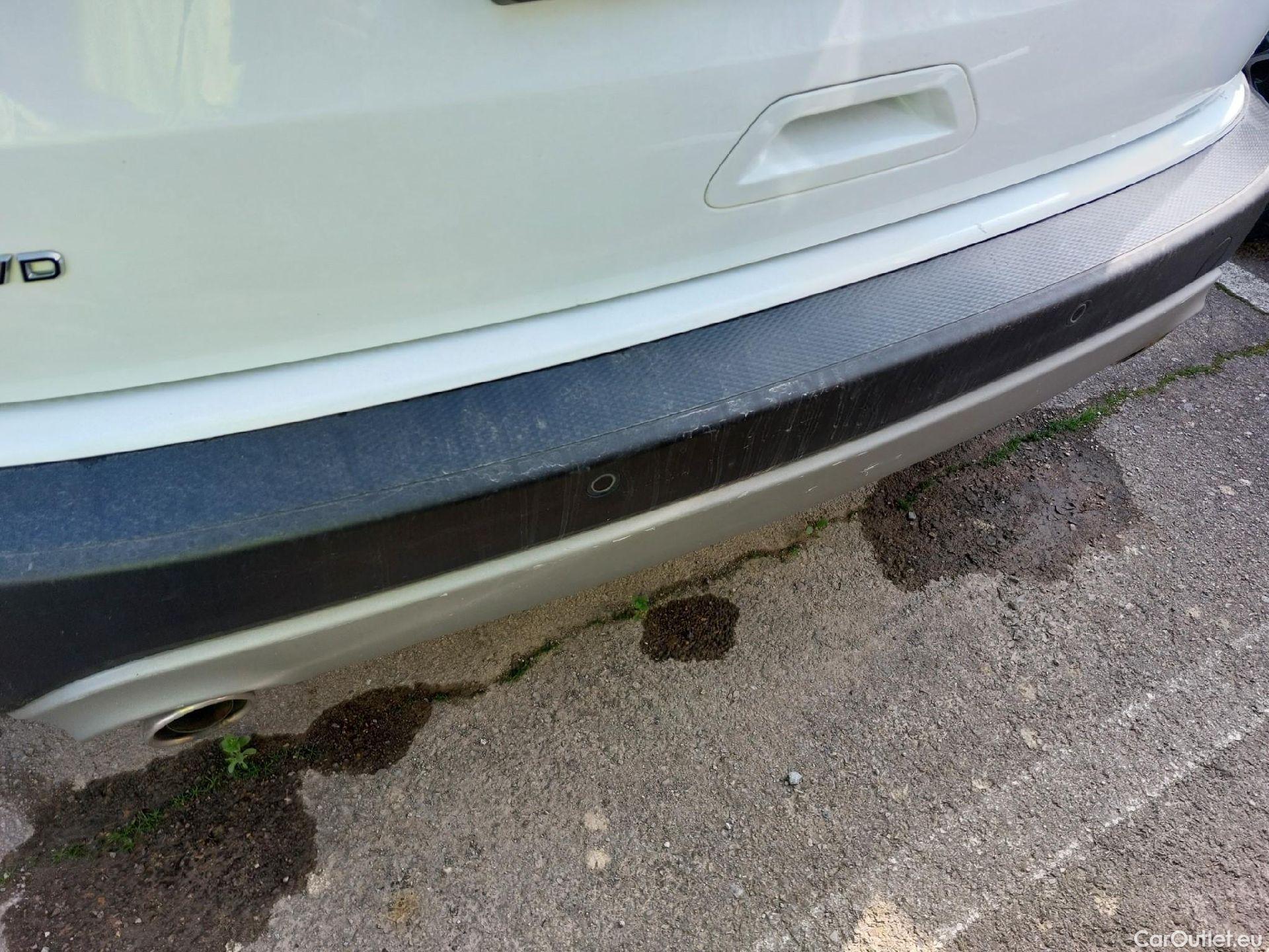  Ford  Kuga FORD  / 2019 / 5P / todoterreno Titanium 2.0 EcoBlue 140kW 4x4 Auto #6