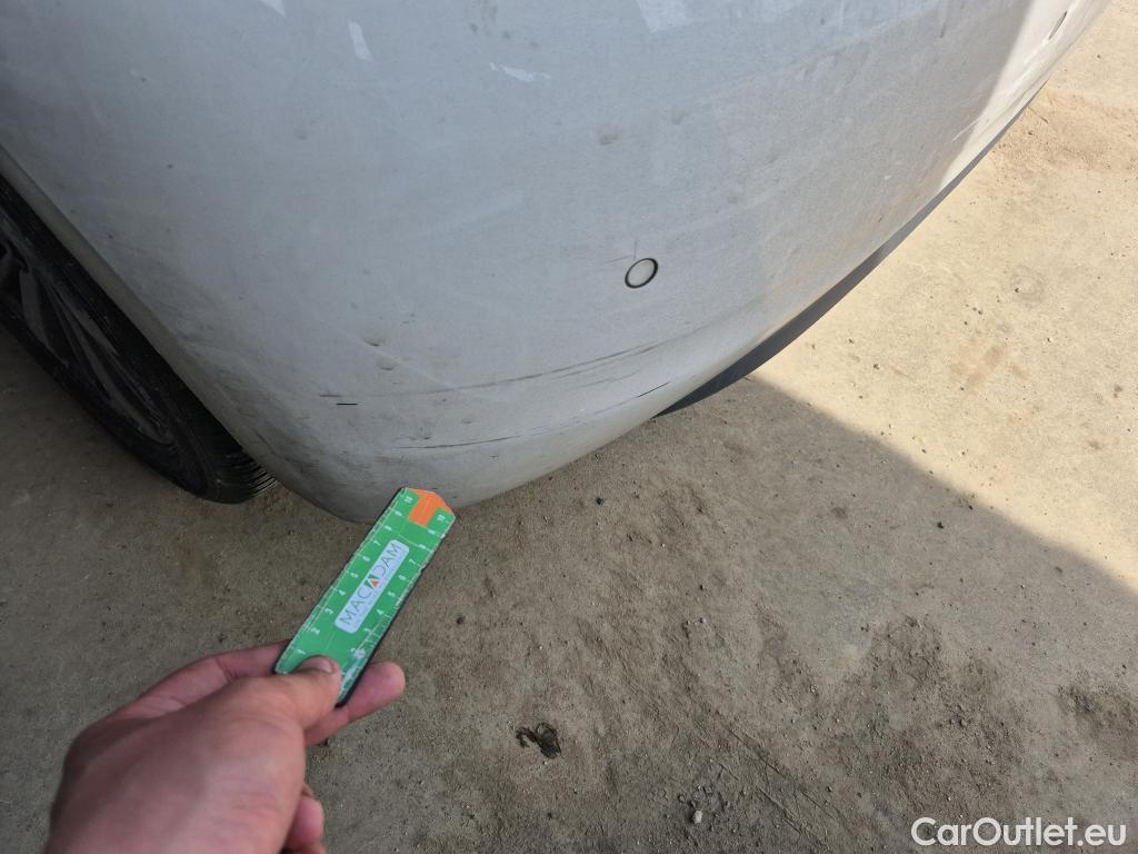  Peugeot  208 PEUGEOT  / 2015 / 5P / berlina con portón 5P Signature BlueHDi 73KW (100CV) #9