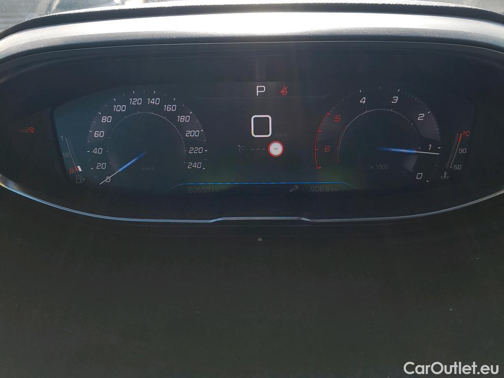  Peugeot  3008 PEUGEOT  / 2020 / 5P / todoterreno 1.5 BlueHDi 96kW S&S Allure Pack EAT8 #39