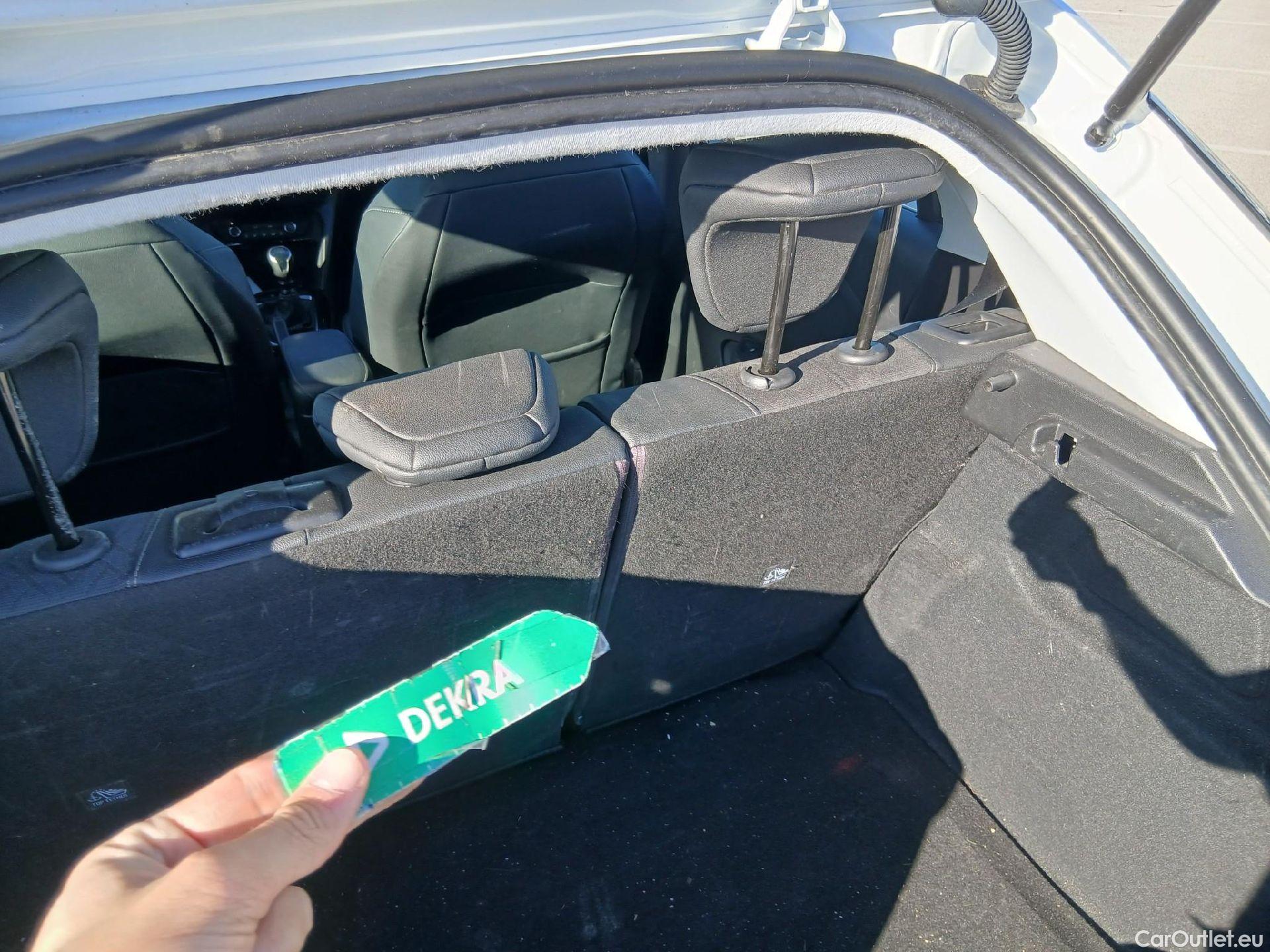  Opel  Corsa OPEL  1.2T XHL 74kW (100CV) Elegance #24