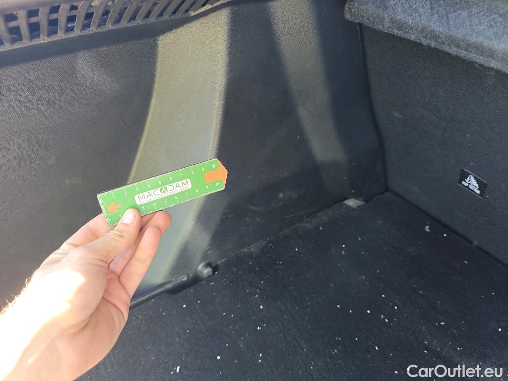  Peugeot  2008 PEUGEOT  / 2019 / 5P / todoterreno Active Pack BlueHDI 81kW (110CV) #21