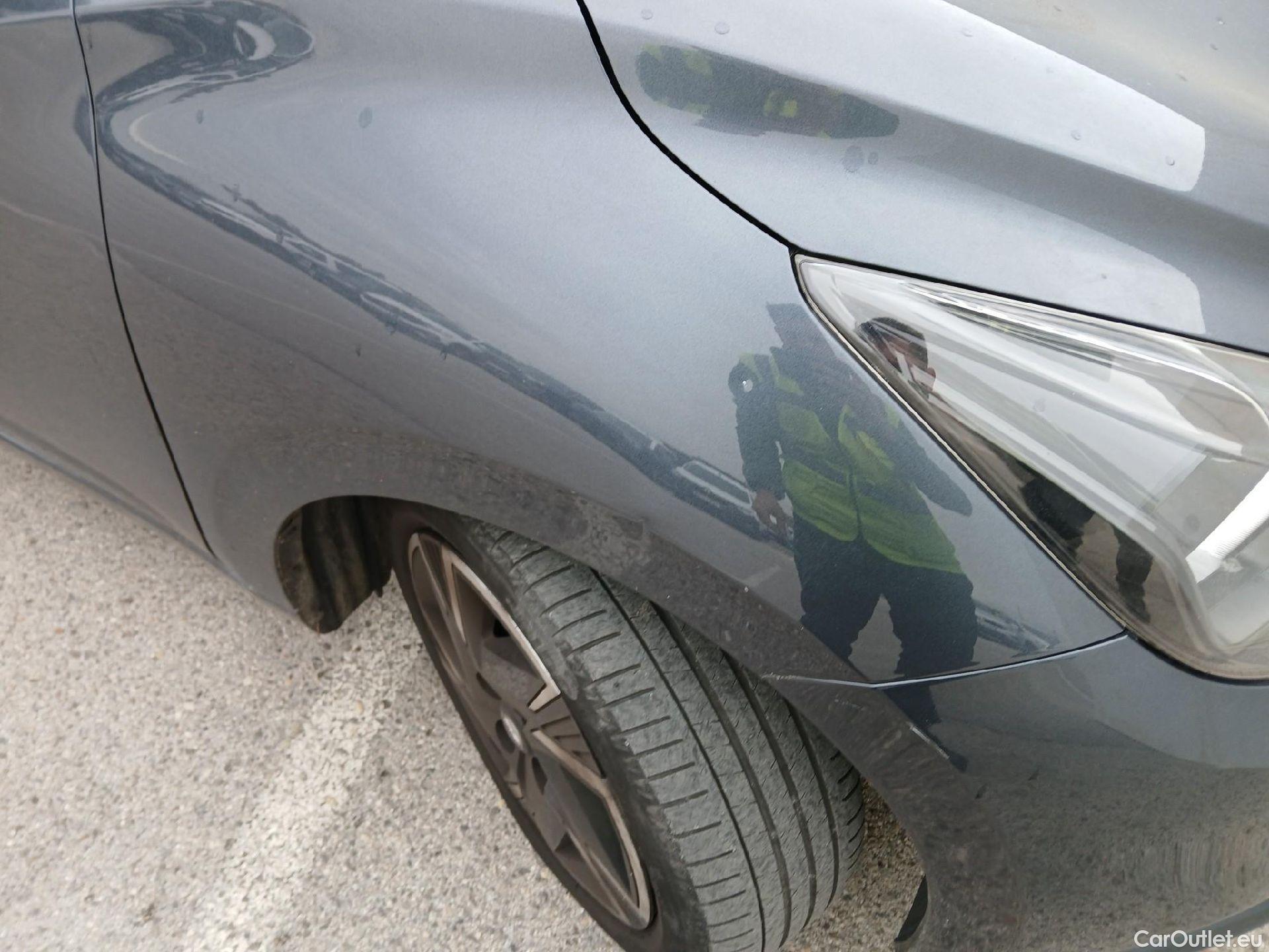  Nissan  Micra NISSAN  / 2017 / 5P / berlina con portón IG-T 68kW (92CV) E6D-F CVT Acenta Sprint #18