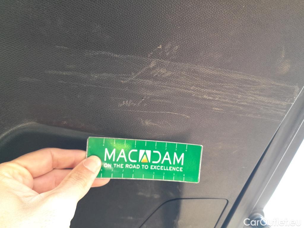  Peugeot  3008 PEUGEOT  / 2020 / 5P / todoterreno 1.5 BlueHDi 96kW S&S Allure Pack EAT8 #25