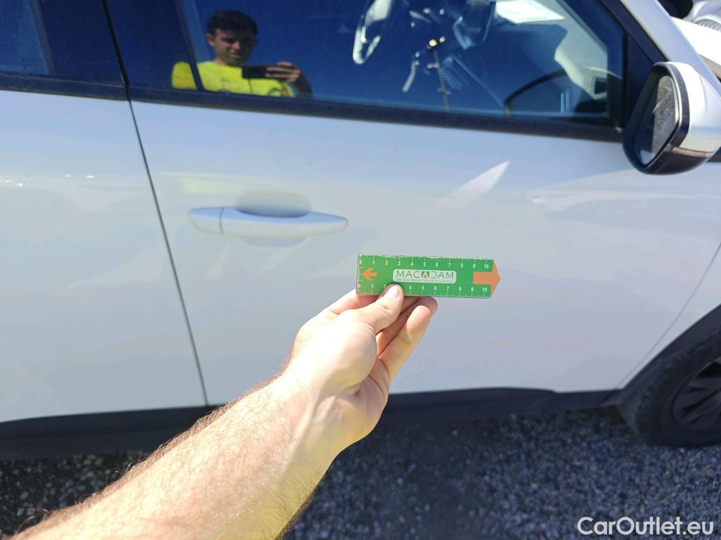  Peugeot  2008 PEUGEOT  / 2019 / 5P / todoterreno Active Pack BlueHDI 81kW (110CV) #11