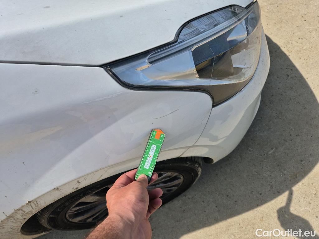  Peugeot  208 PEUGEOT  / 2015 / 5P / berlina con portón 5P Signature BlueHDi 73KW (100CV) #23