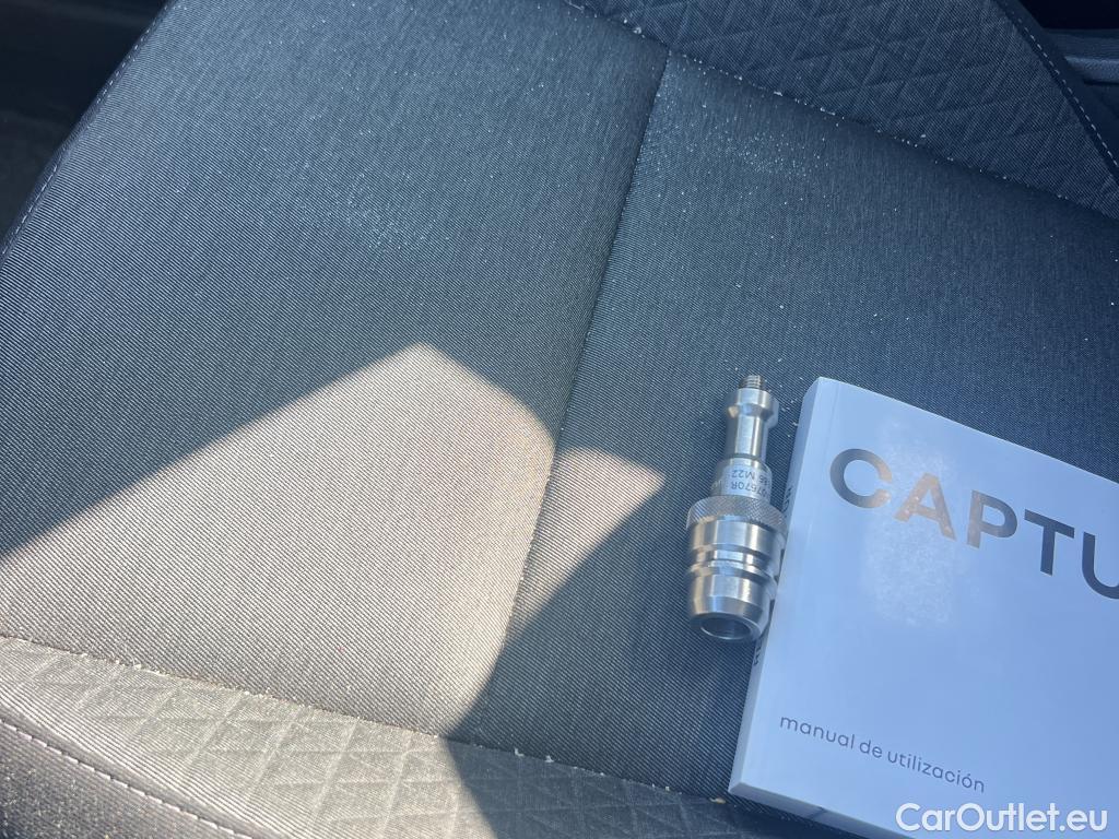  Renault  Captur RENAULT  / 2020 / 5P / todoterreno equilibre TCe 74 kW (100CV) GLP #4