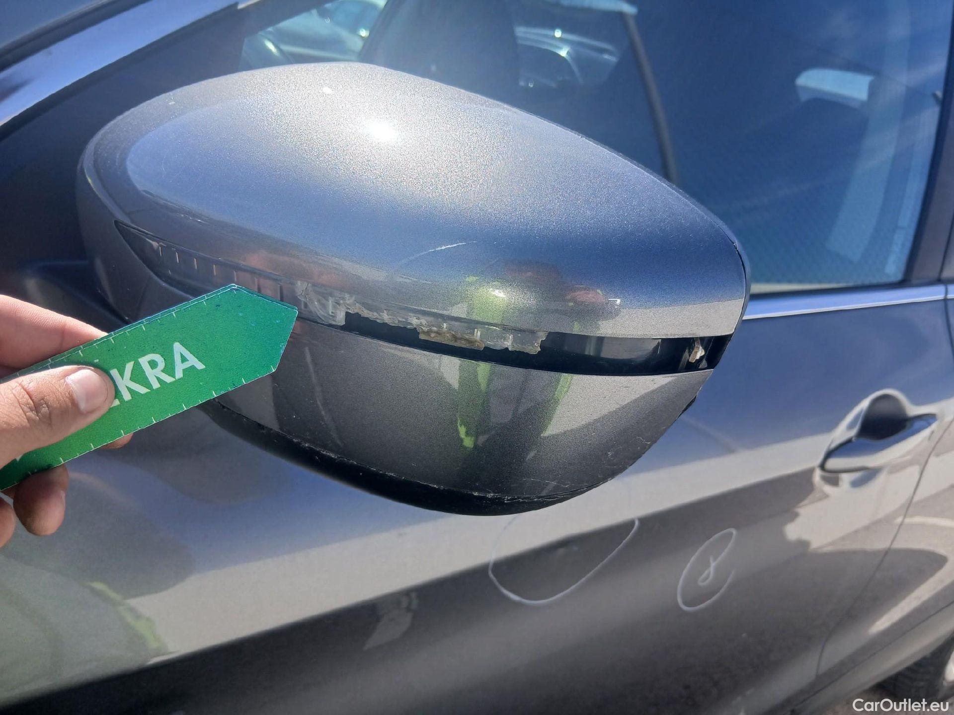  Nissan  Qashqai NISSAN  / 2017 / 5P / todoterreno DIG-T 103 kW (140 CV) E6D ACENTA #30