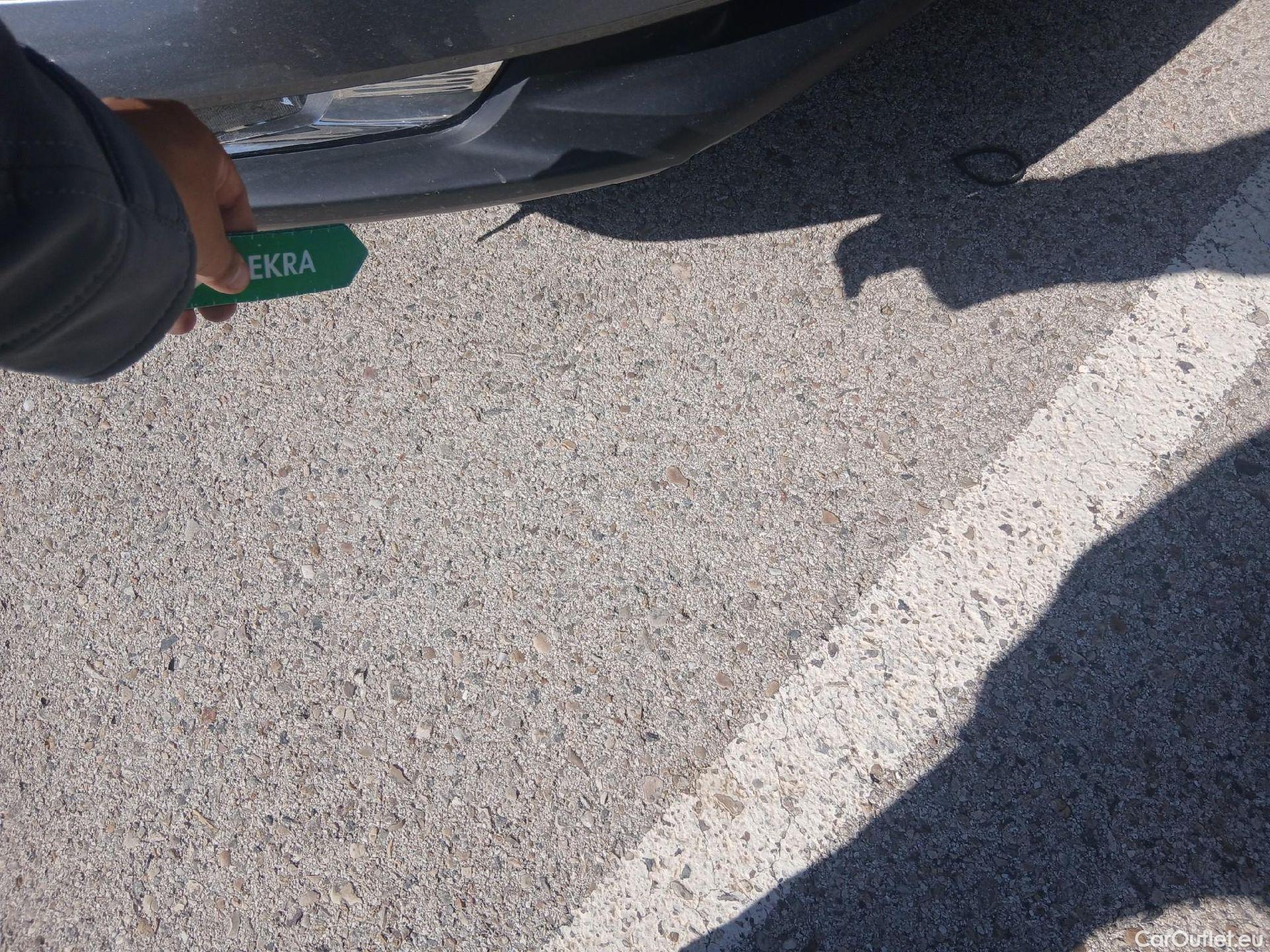  Nissan  Qashqai NISSAN  / 2017 / 5P / todoterreno DIG-T 103 kW (140 CV) E6D ACENTA #27