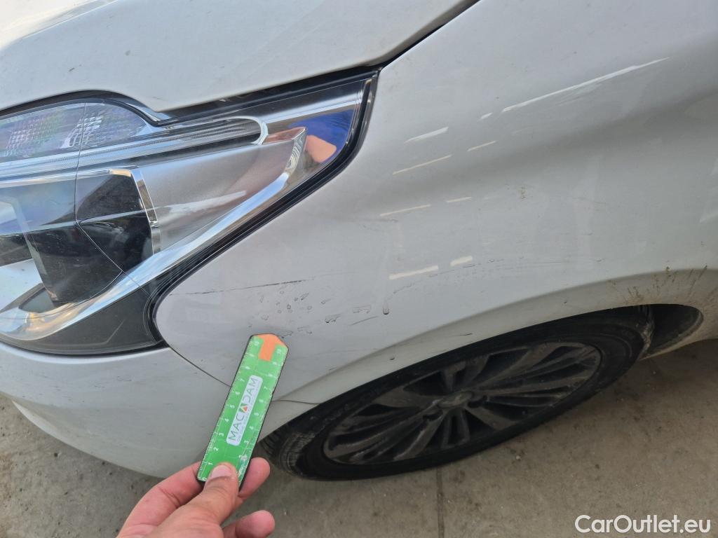  Peugeot  208 PEUGEOT  / 2015 / 5P / berlina con portón 5P Signature BlueHDi 73KW (100CV) #19