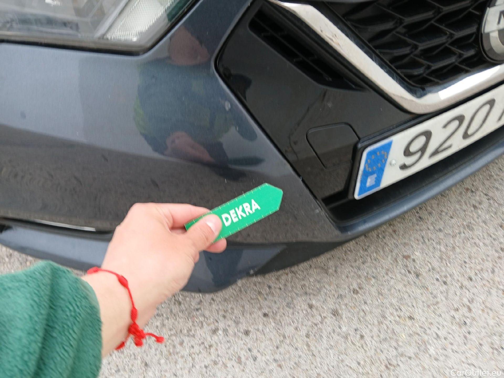  Nissan  Micra NISSAN  / 2017 / 5P / berlina con portón IG-T 68kW (92CV) E6D-F CVT Acenta Sprint #20