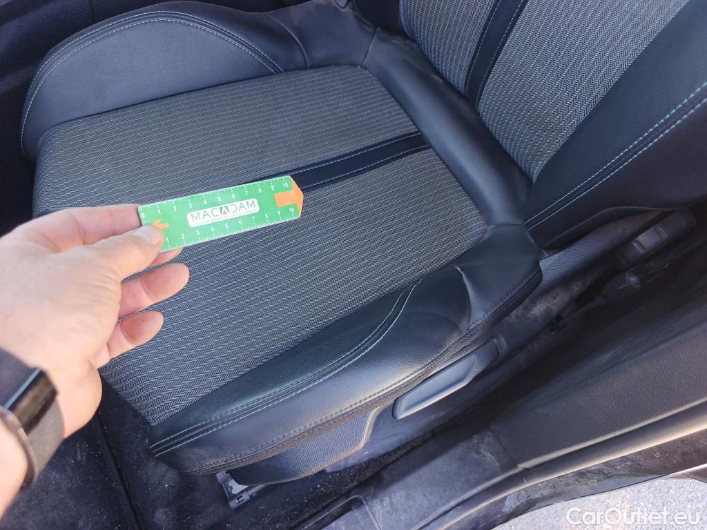  Peugeot  3008  Allure 1.5 HDi 130CV AT8 E6d #8