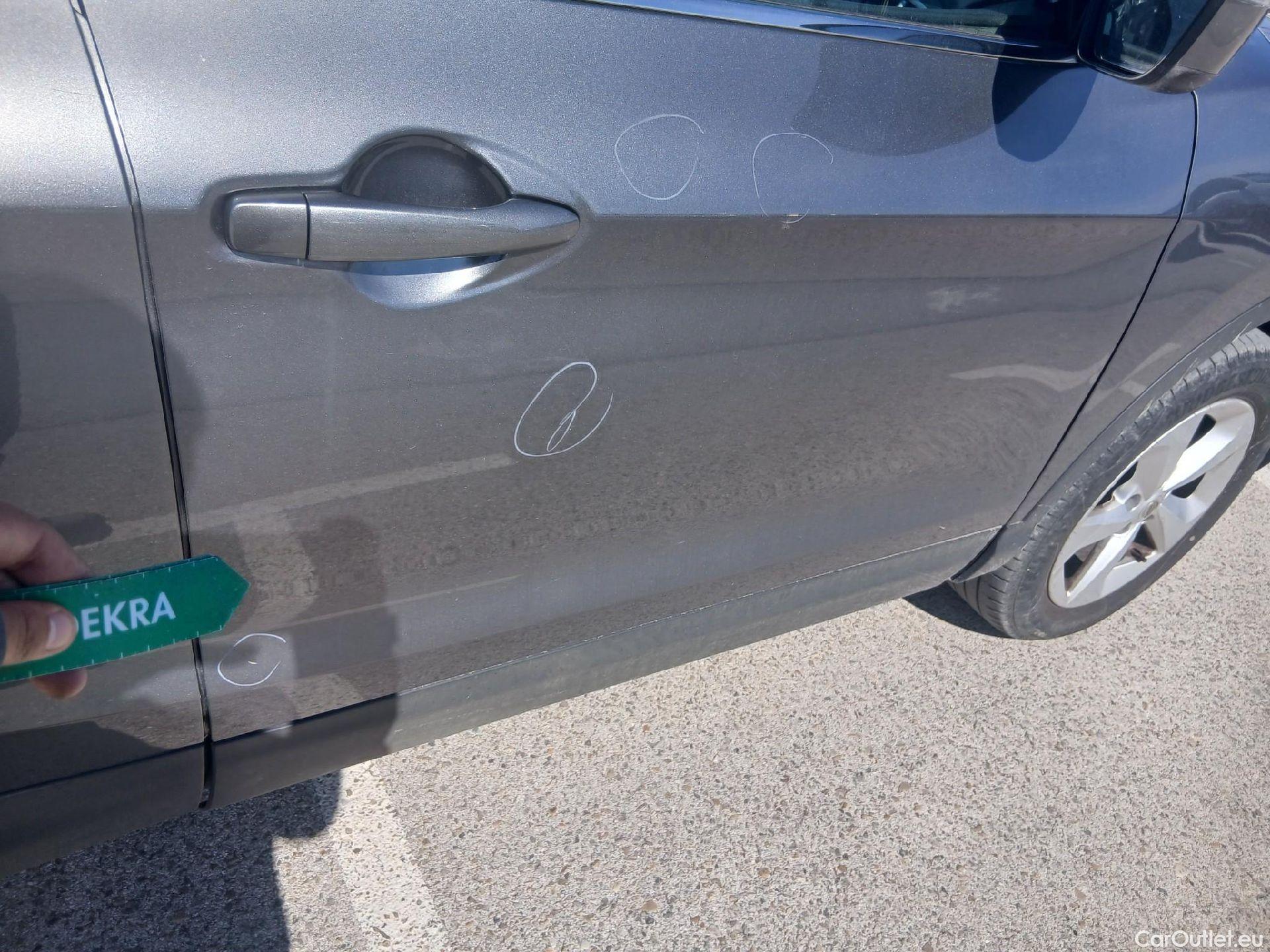  Nissan  Qashqai NISSAN  / 2017 / 5P / todoterreno DIG-T 103 kW (140 CV) E6D ACENTA #45