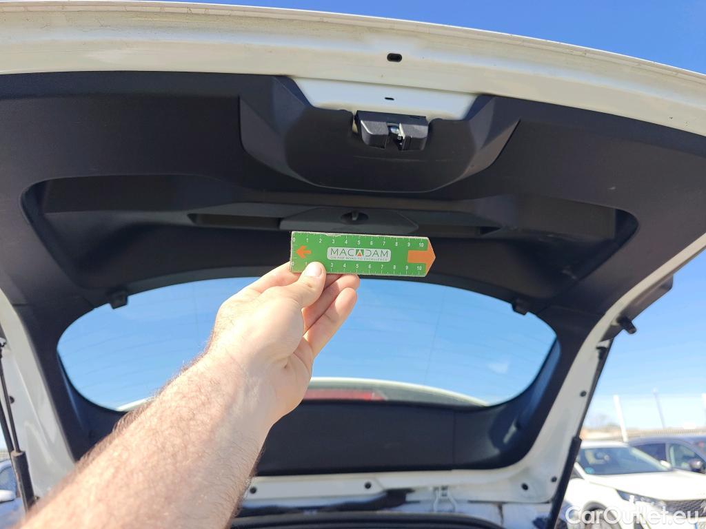  Peugeot  2008 PEUGEOT  / 2019 / 5P / todoterreno Active Pack BlueHDI 81kW (110CV) #16