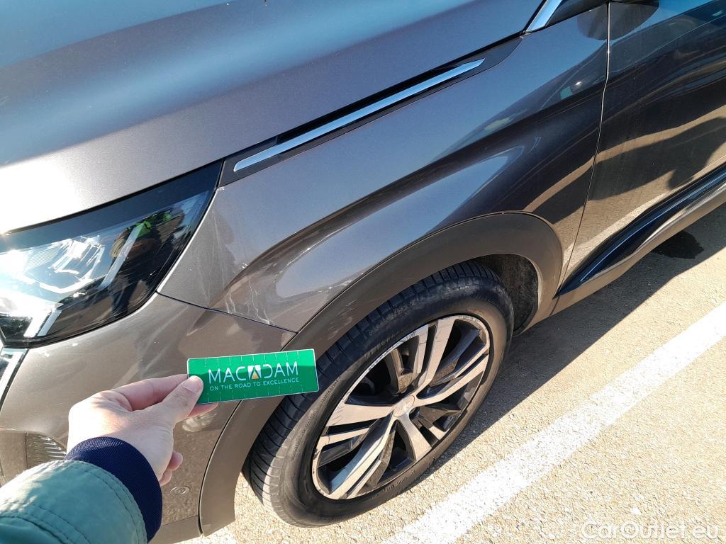  Peugeot  3008 PEUGEOT  / 2020 / 5P / todoterreno 1.5 BlueHDi 96kW S&S Allure Pack EAT8 #26