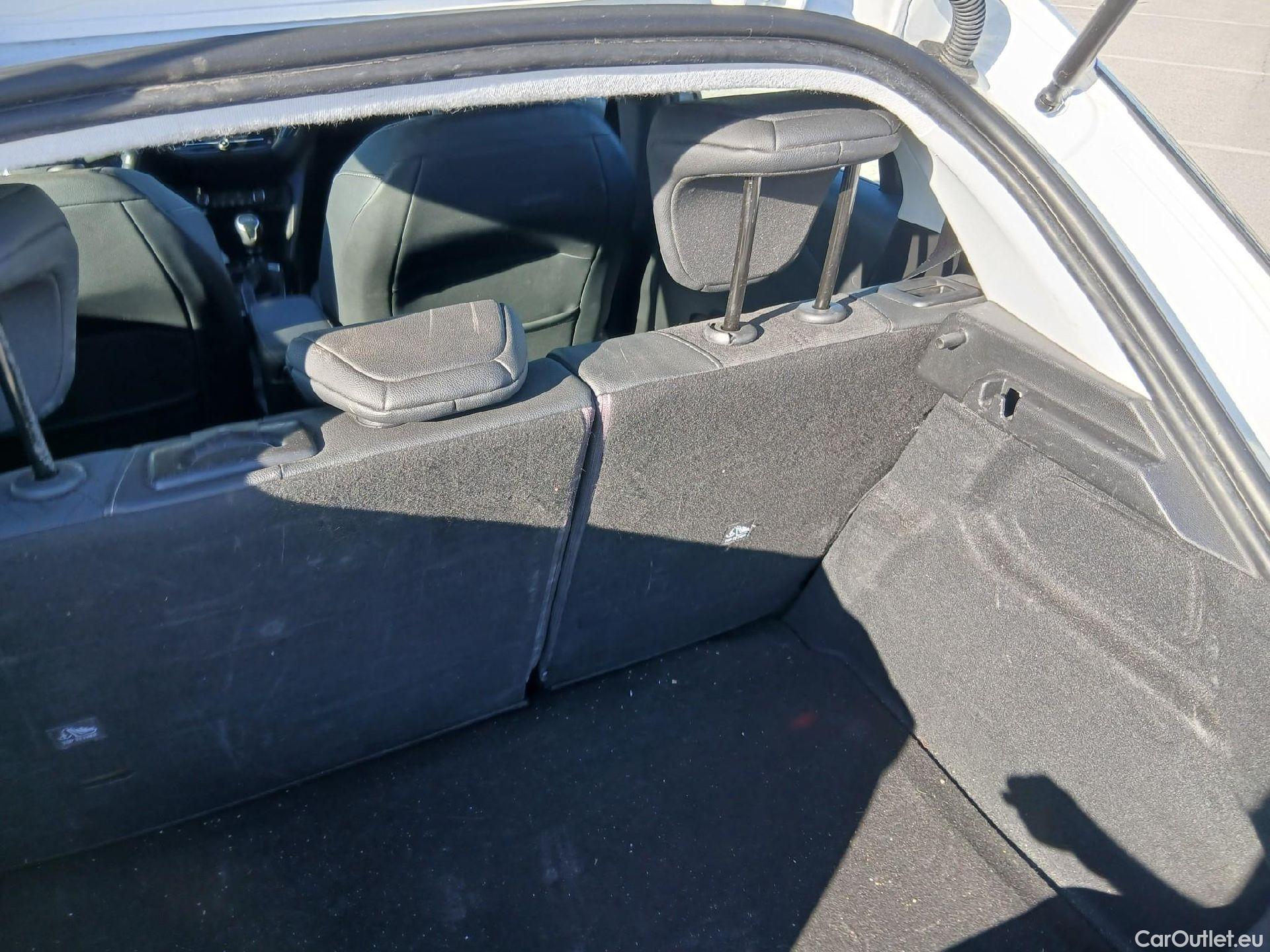  Opel  Corsa OPEL  1.2T XHL 74kW (100CV) Elegance #25