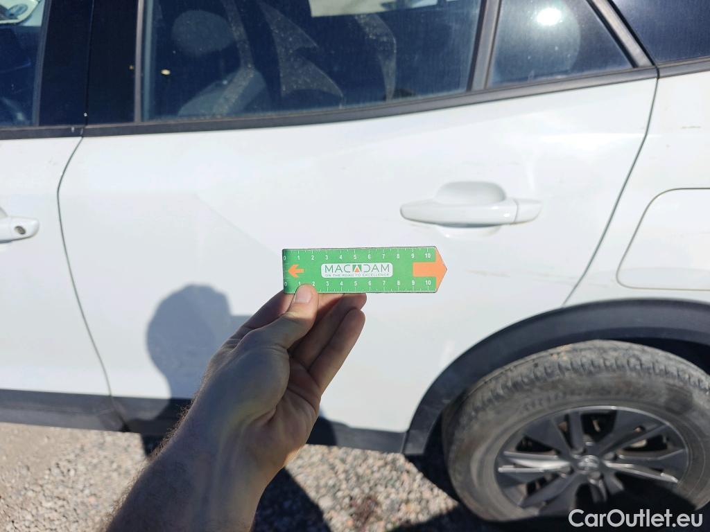  Peugeot  2008 PEUGEOT  / 2019 / 5P / todoterreno Active Pack BlueHDI 81kW (110CV) #41