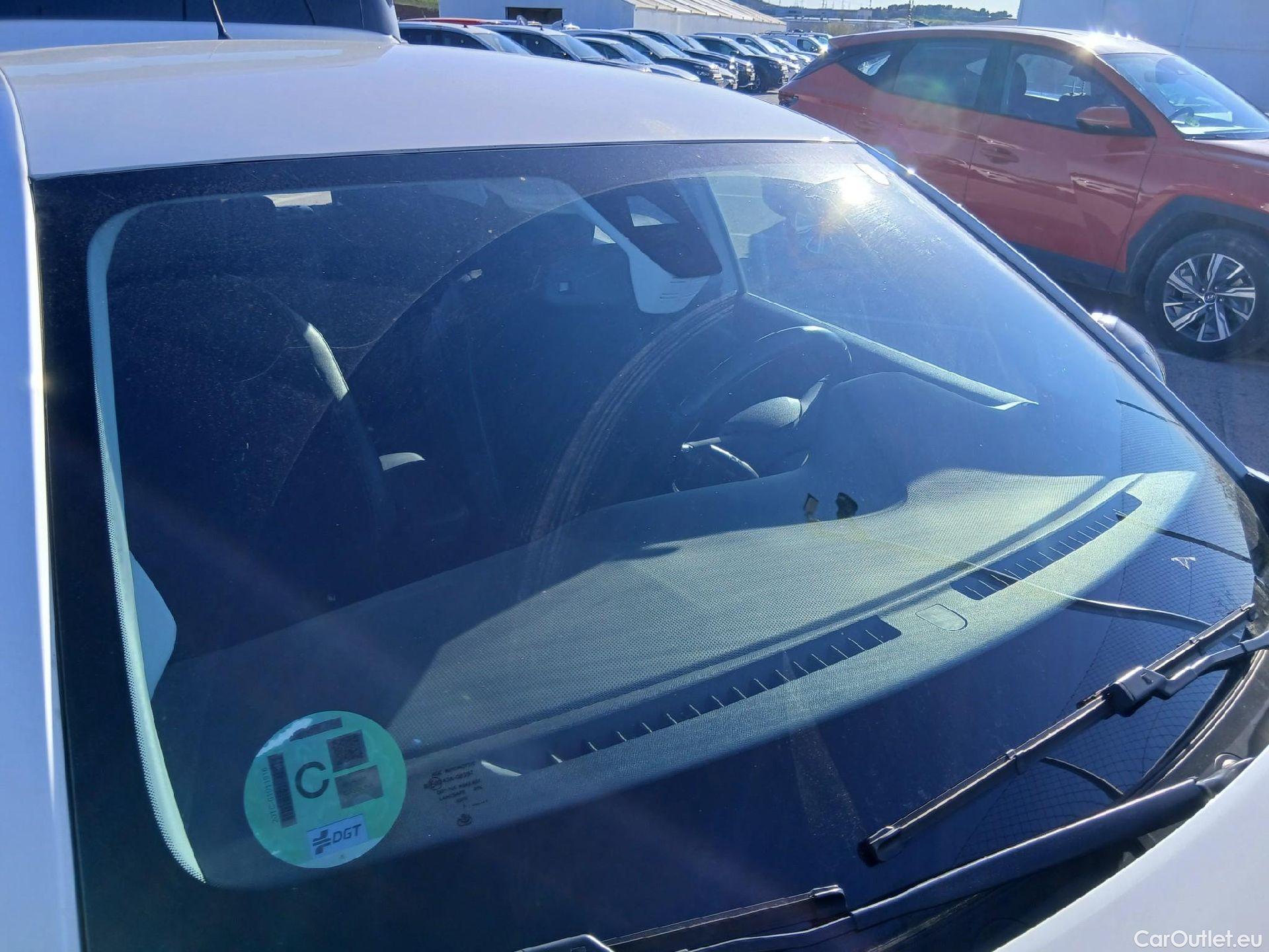  Opel  Corsa OPEL  1.2T XHL 74kW (100CV) Elegance #1