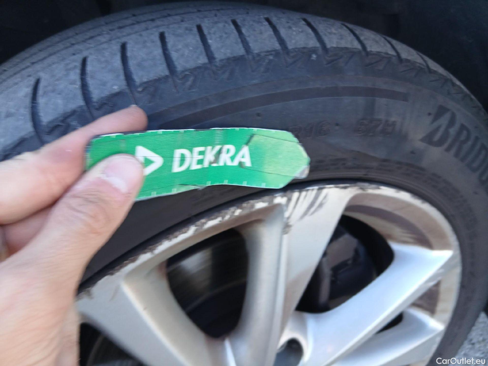  Opel  Corsa OPEL  1.2T XHL 74kW (100CV) Elegance #52