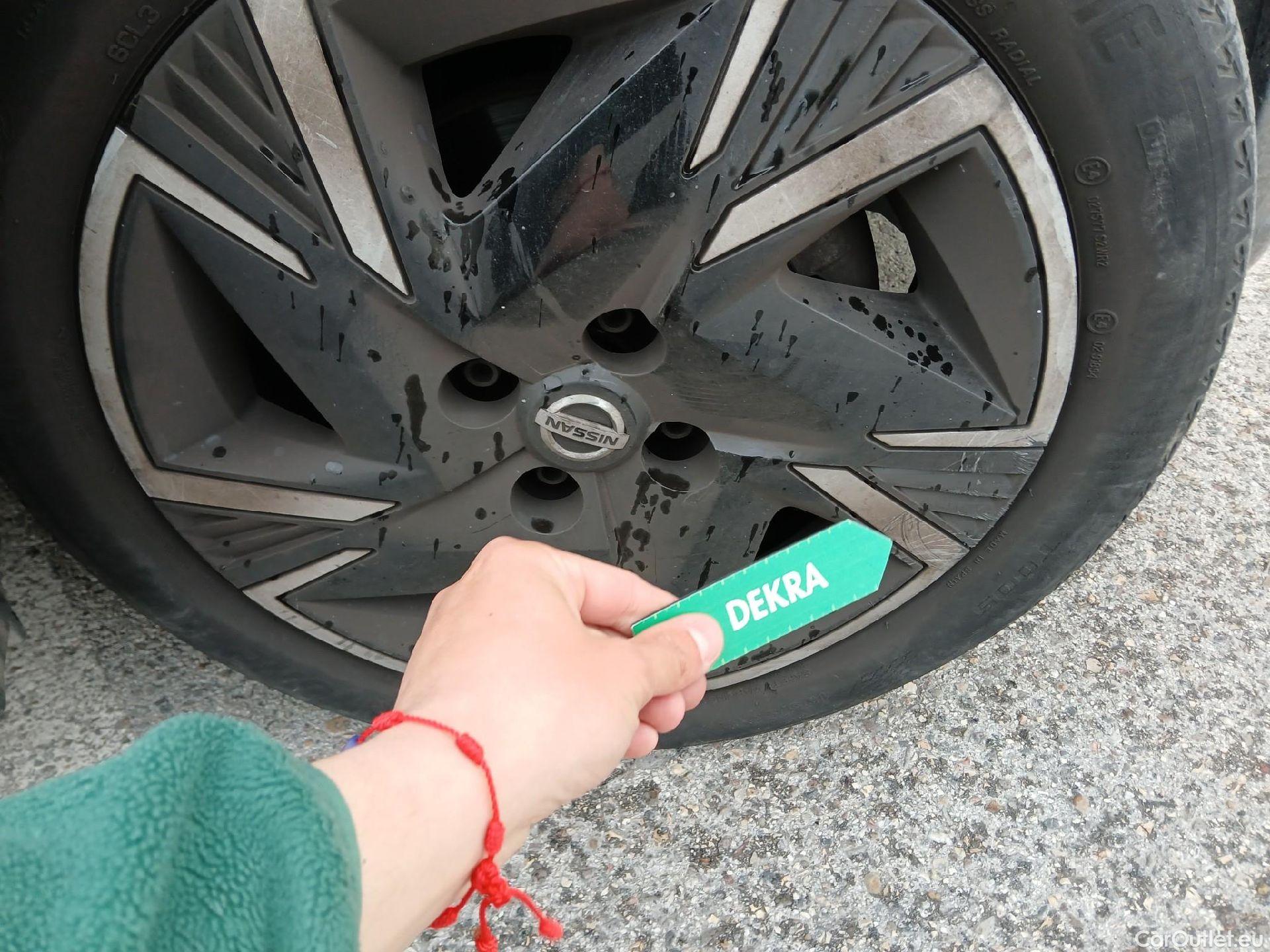  Nissan  Micra NISSAN  / 2017 / 5P / berlina con portón IG-T 68kW (92CV) E6D-F CVT Acenta Sprint #51