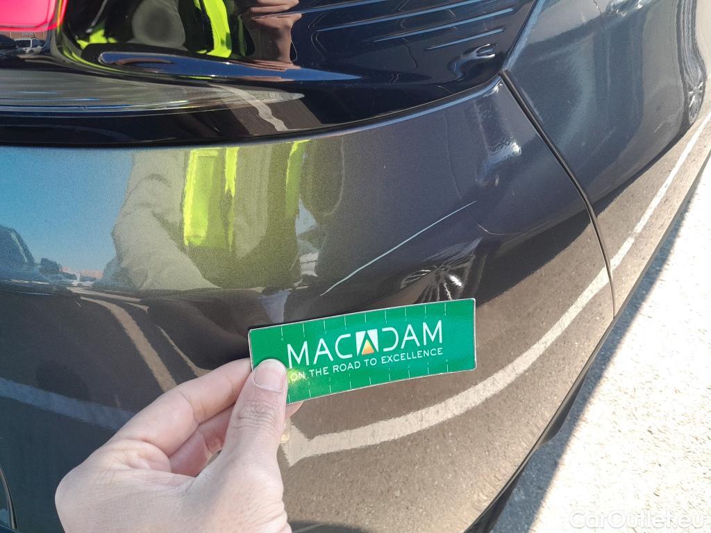  Peugeot  3008 PEUGEOT  / 2020 / 5P / todoterreno 1.5 BlueHDi 96kW S&S Allure Pack EAT8 #31