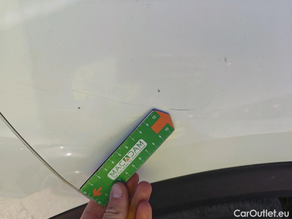  Peugeot  2008 PEUGEOT  / 2019 / 5P / todoterreno Active Pack BlueHDI 81kW (110CV) #19