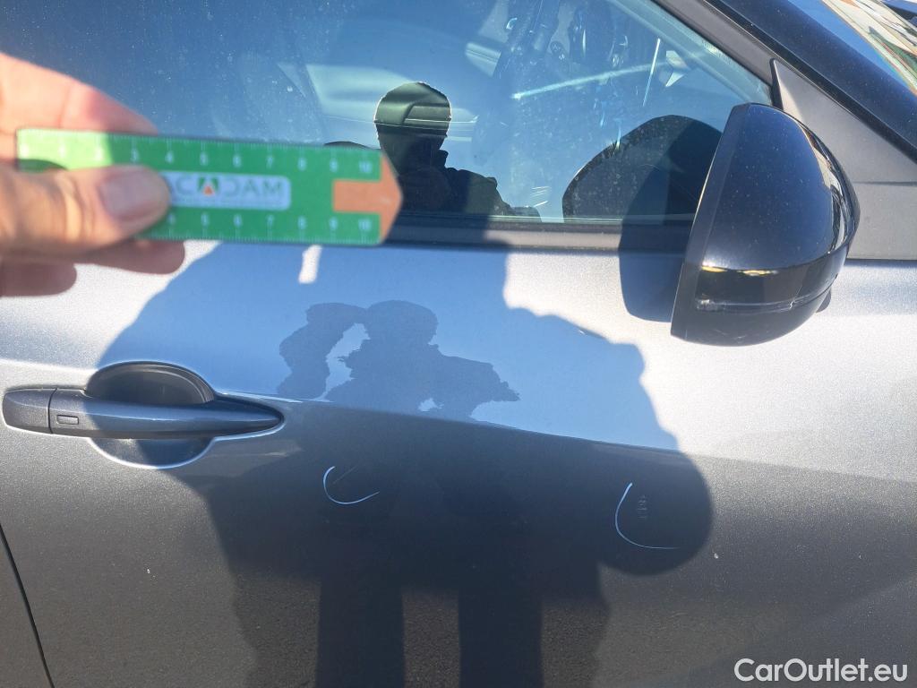  Nissan  Juke NISSAN  / 2019 / 5P / crossover DIG-T 84 kW (114 CV) DCT 7 V N-Connecta (AC2) #21